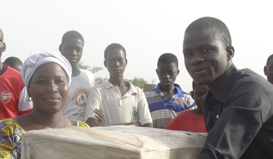 Burkino Faso-2013-Spendenübergabe an Bona