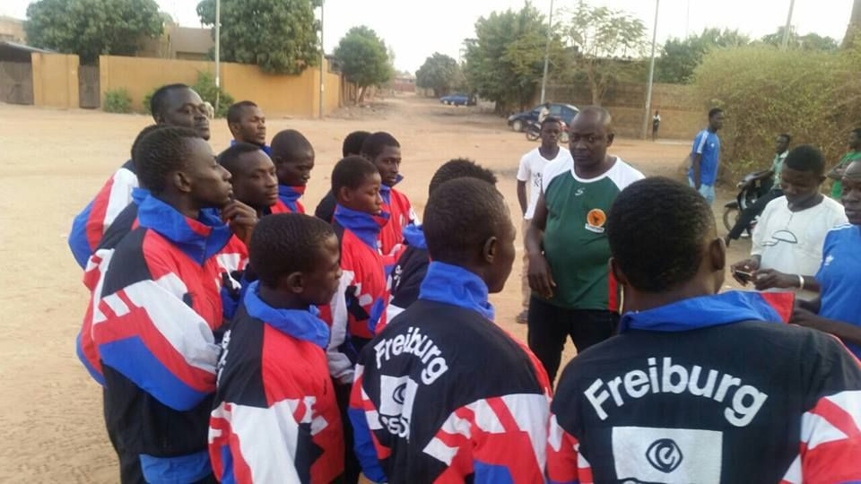 Burkina Faso 2014 Spielsachen